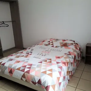 Comme Chez Soi Appartement Pusignan